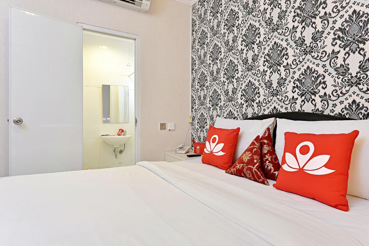 Zen Rooms Basic Tangerang Aeropolis Exterior foto