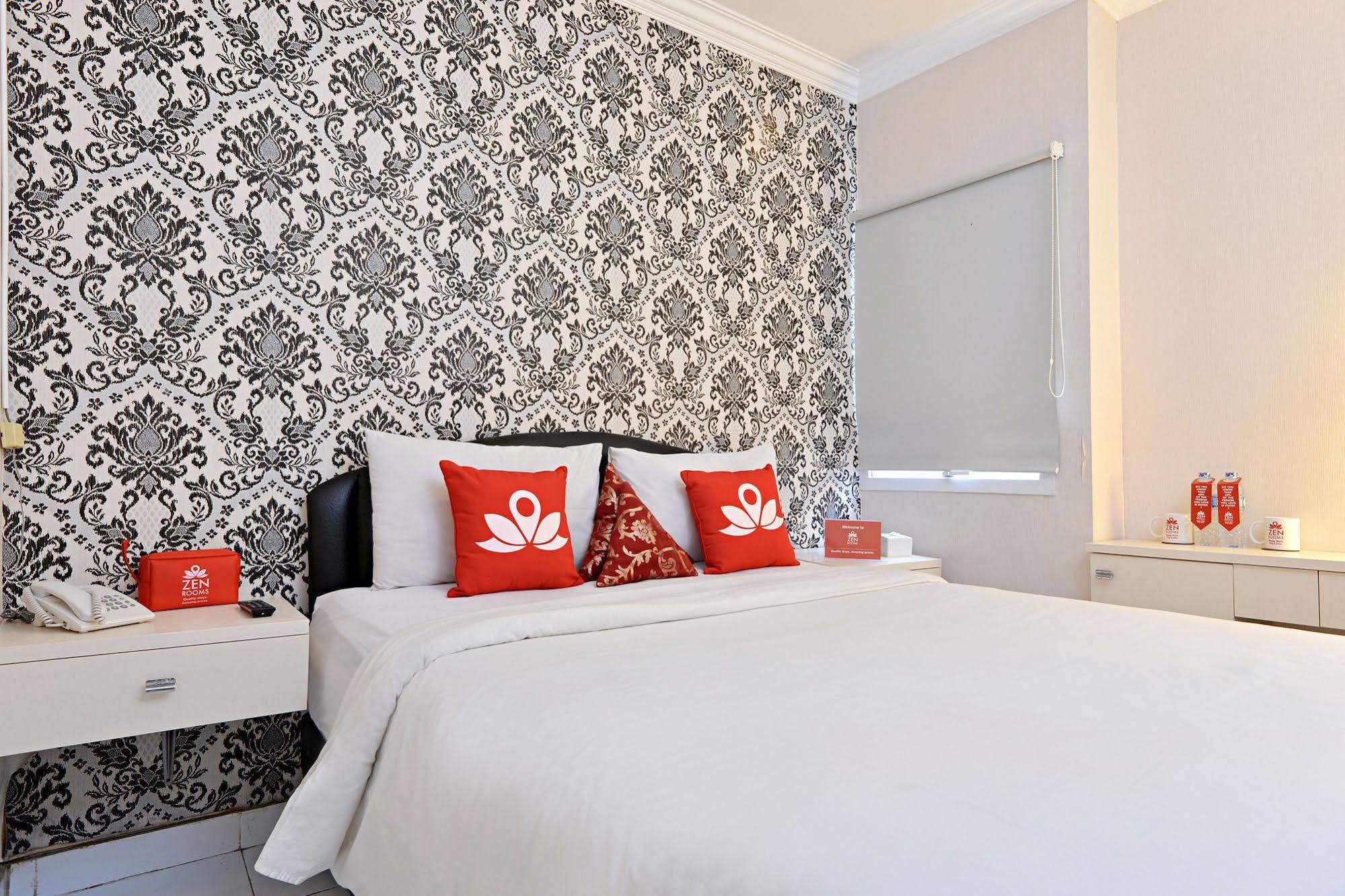 Zen Rooms Basic Tangerang Aeropolis Exterior foto